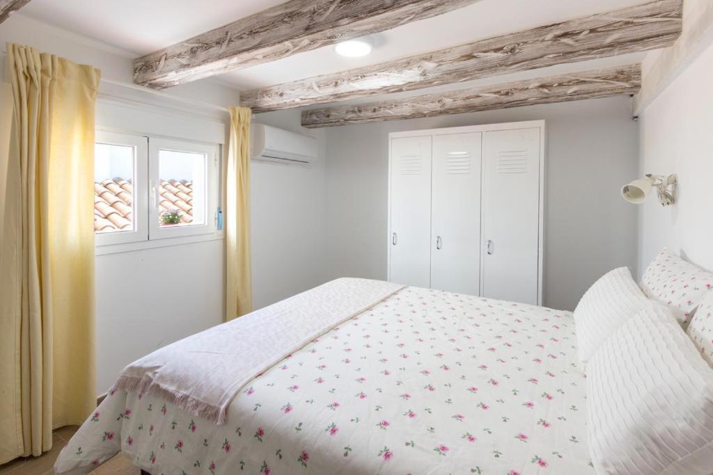 Apartamento Vintage En El Centro De Малага Экстерьер фото