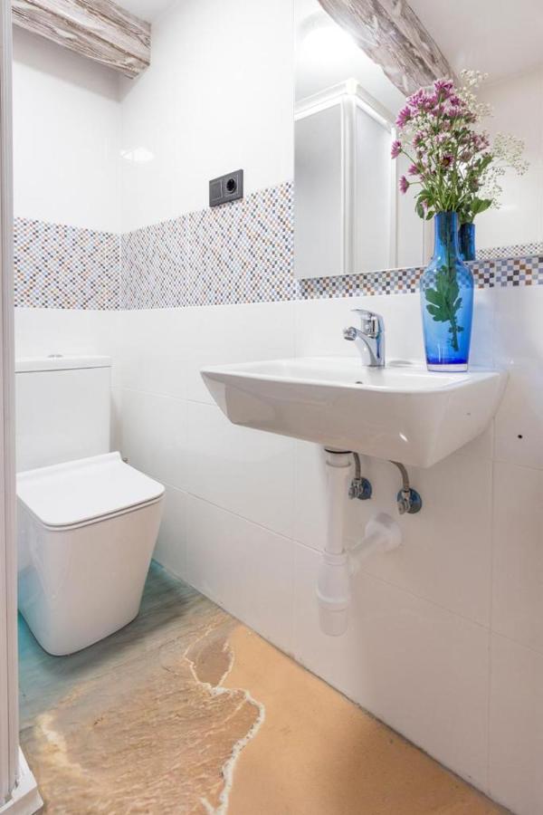 Apartamento Vintage En El Centro De Малага Экстерьер фото