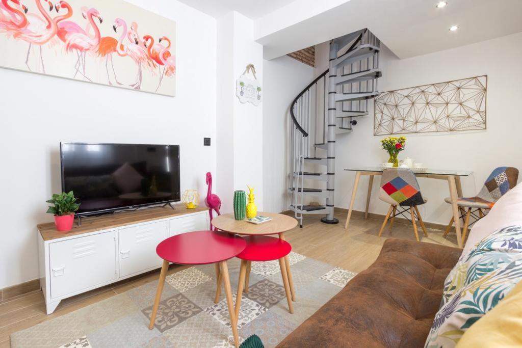 Apartamento Vintage En El Centro De Малага Экстерьер фото